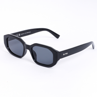 Charlie - VZ2